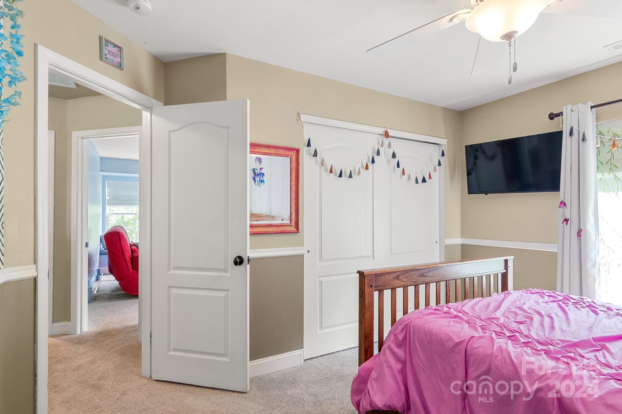 English Trails - Residential