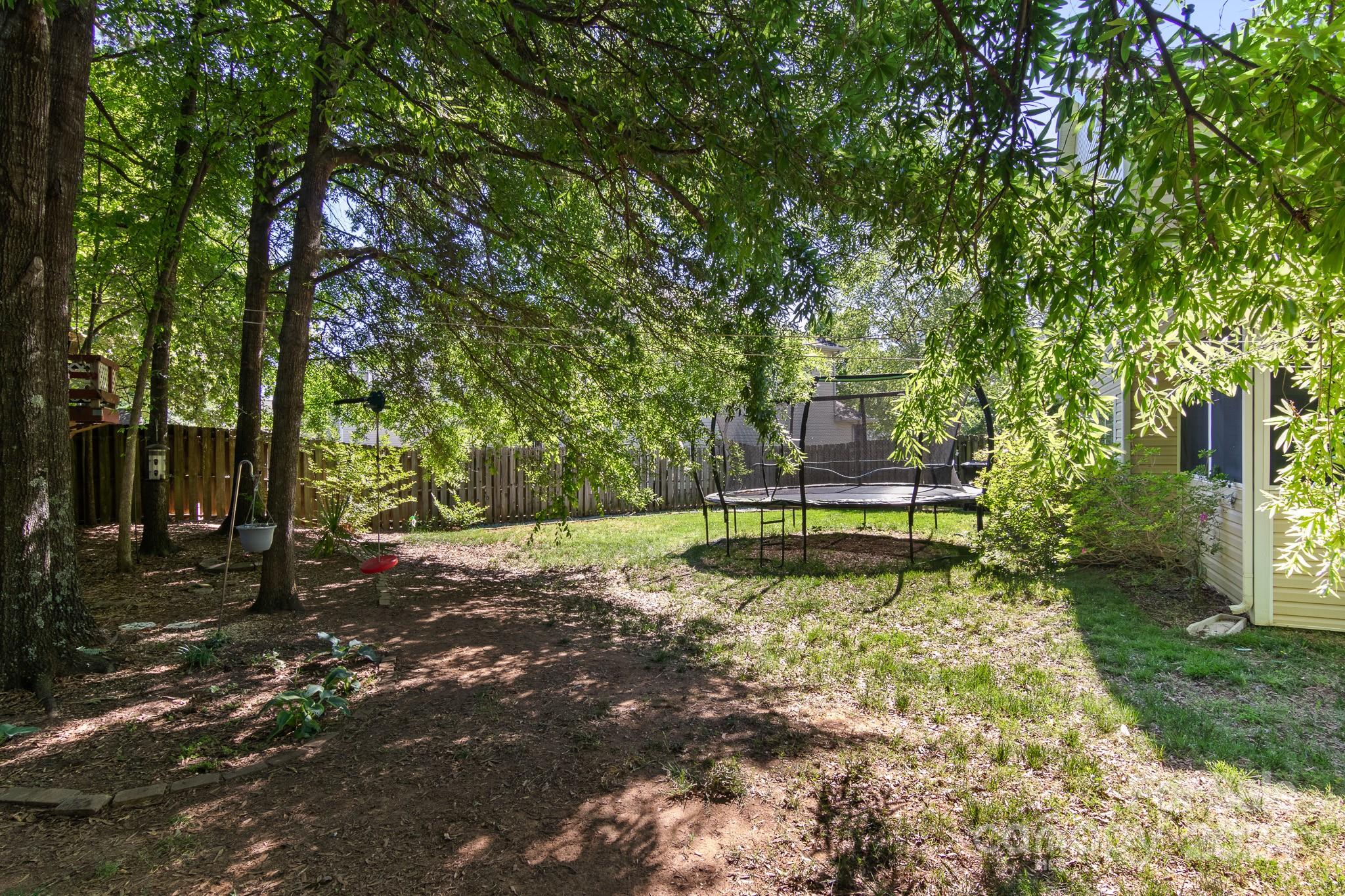 English Trails - Residential