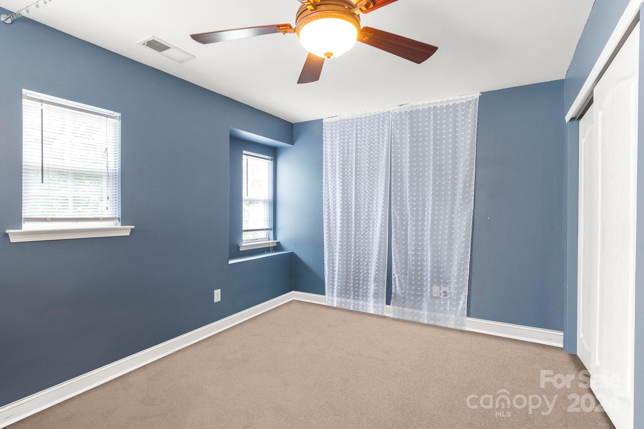 English Trails - Residential