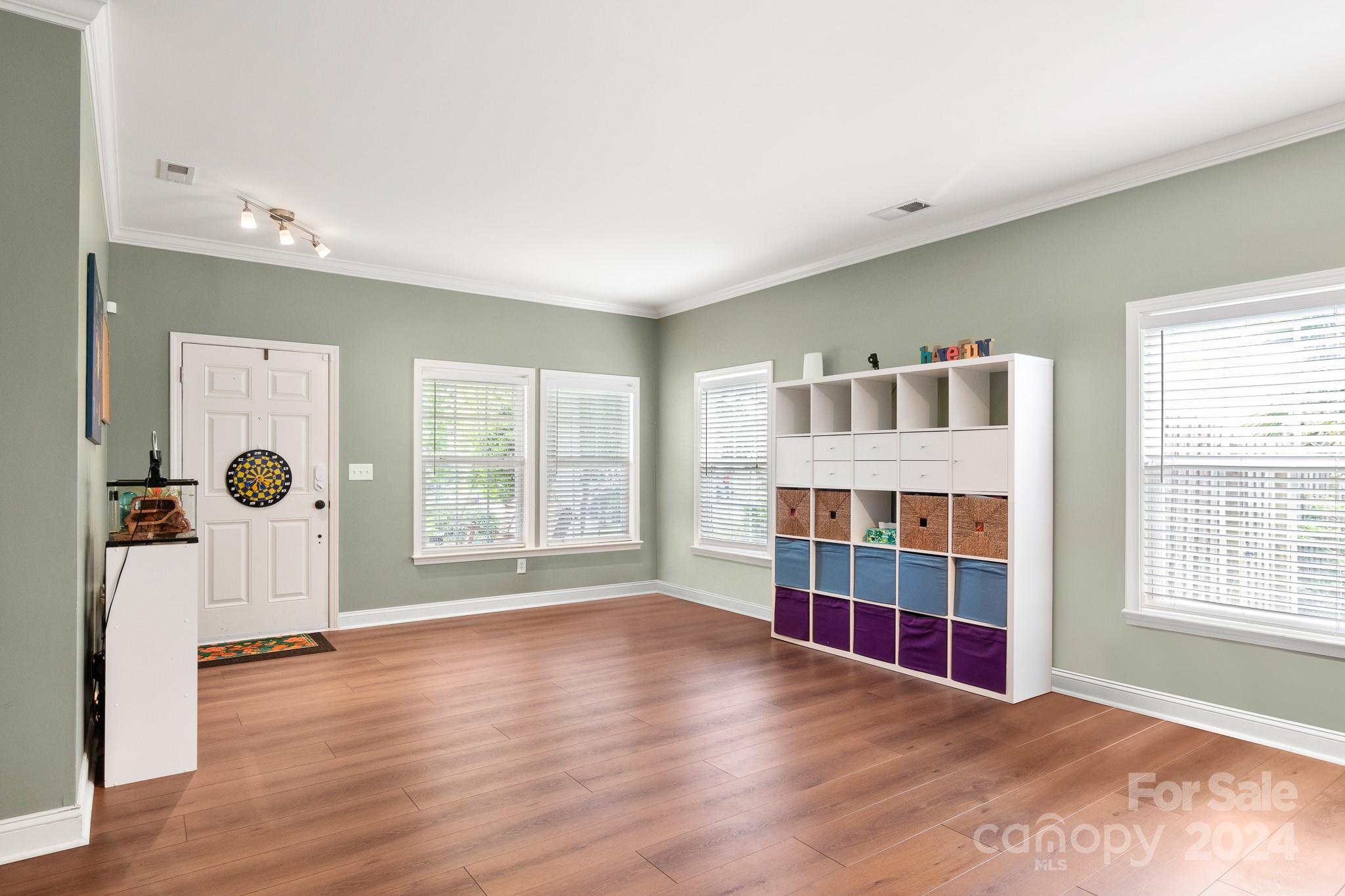 English Trails - Residential