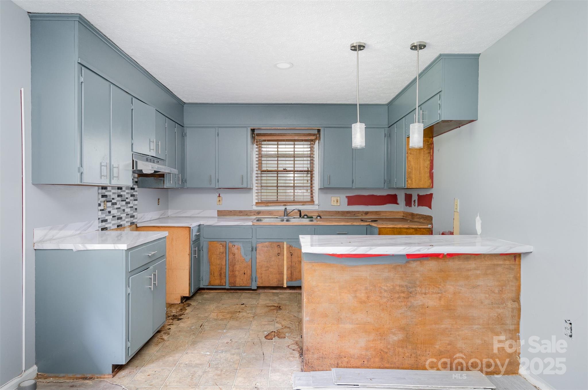 574 Gardendale Circle