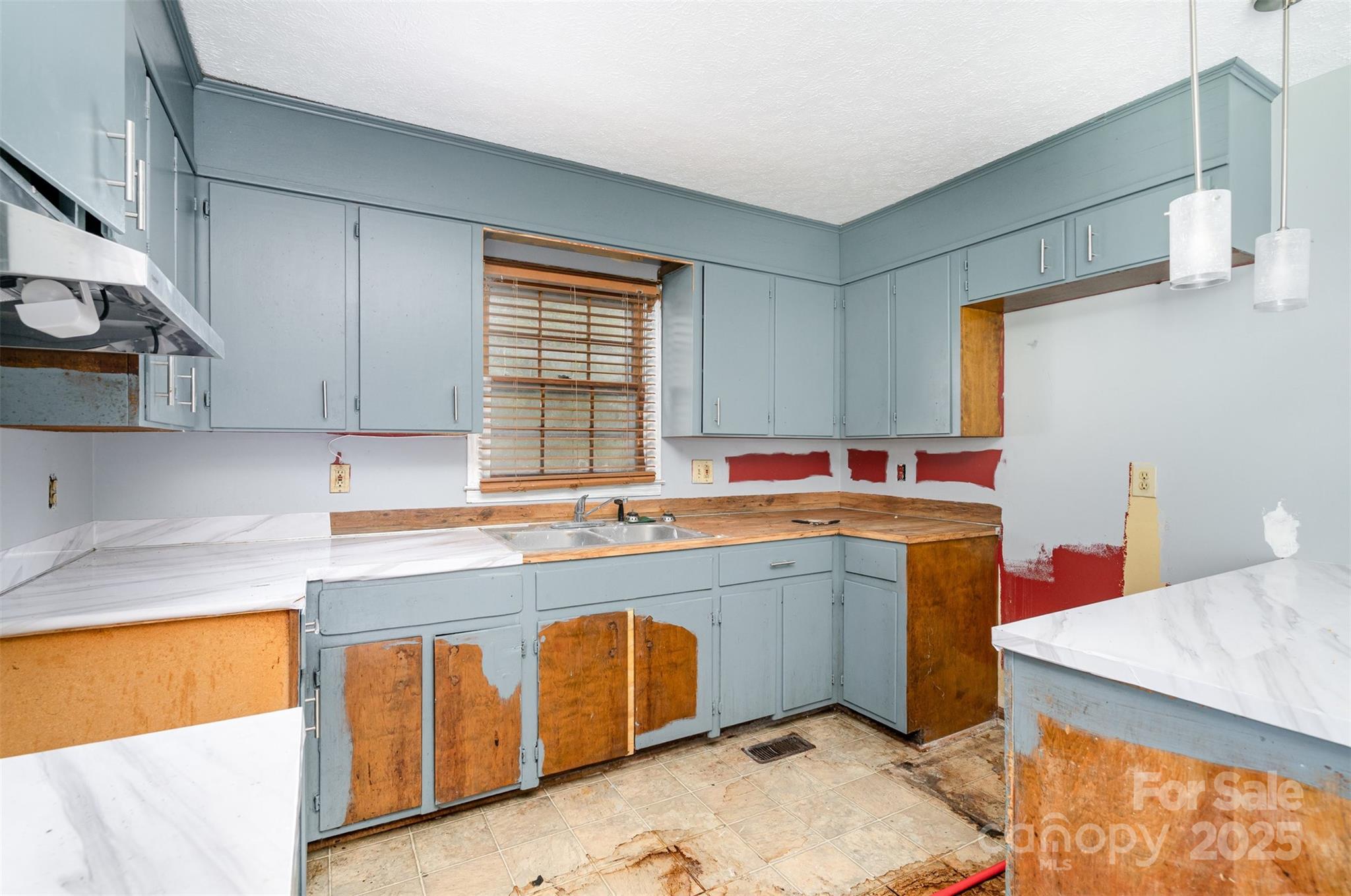 574 Gardendale Circle