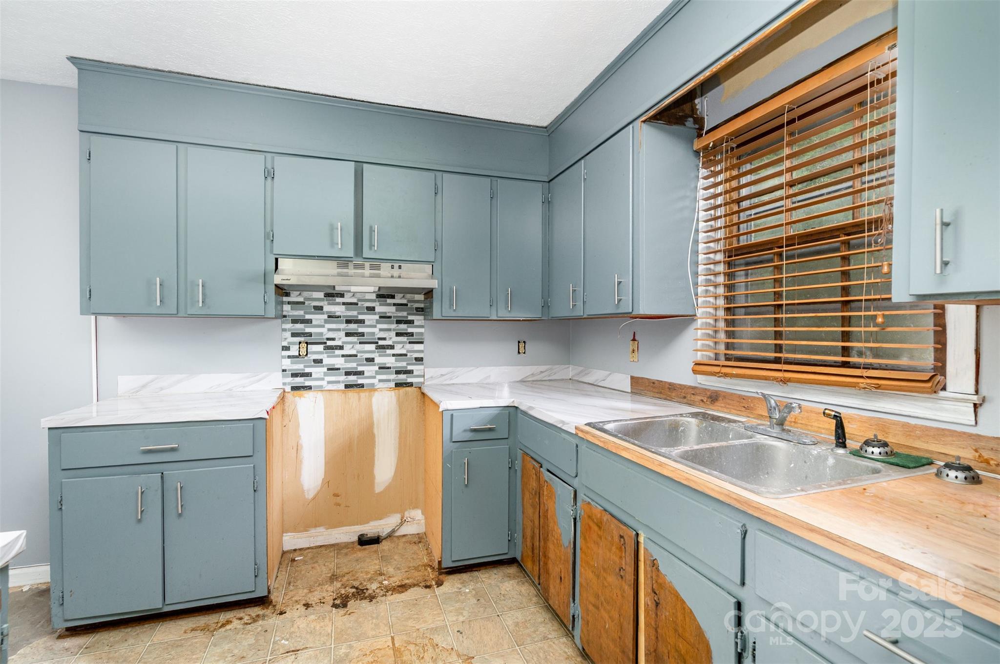 574 Gardendale Circle