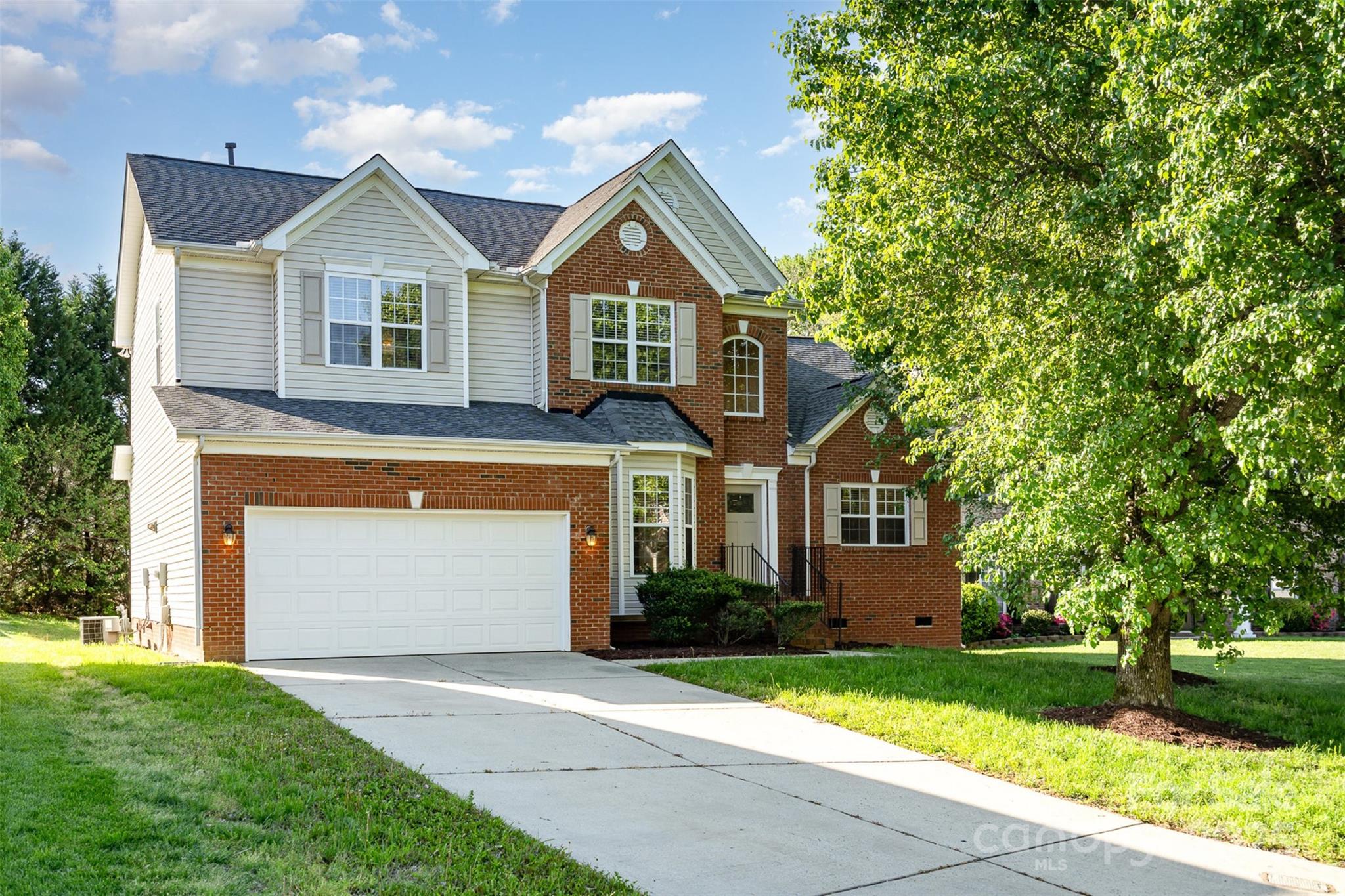 2514 Waters Vista Circle