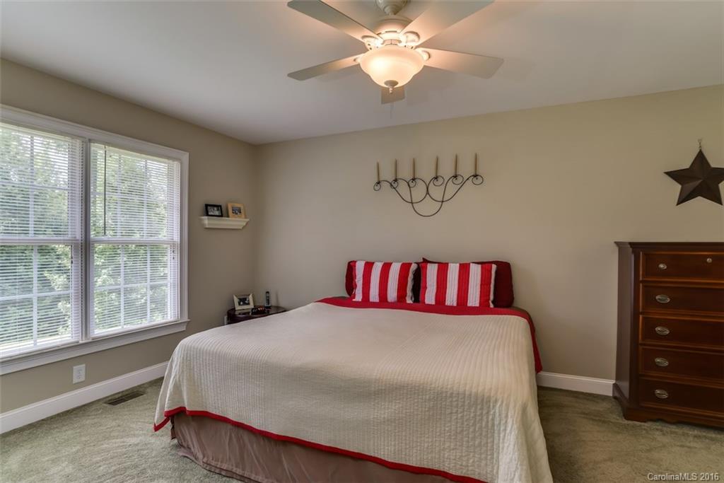 Holly Forest - Residential