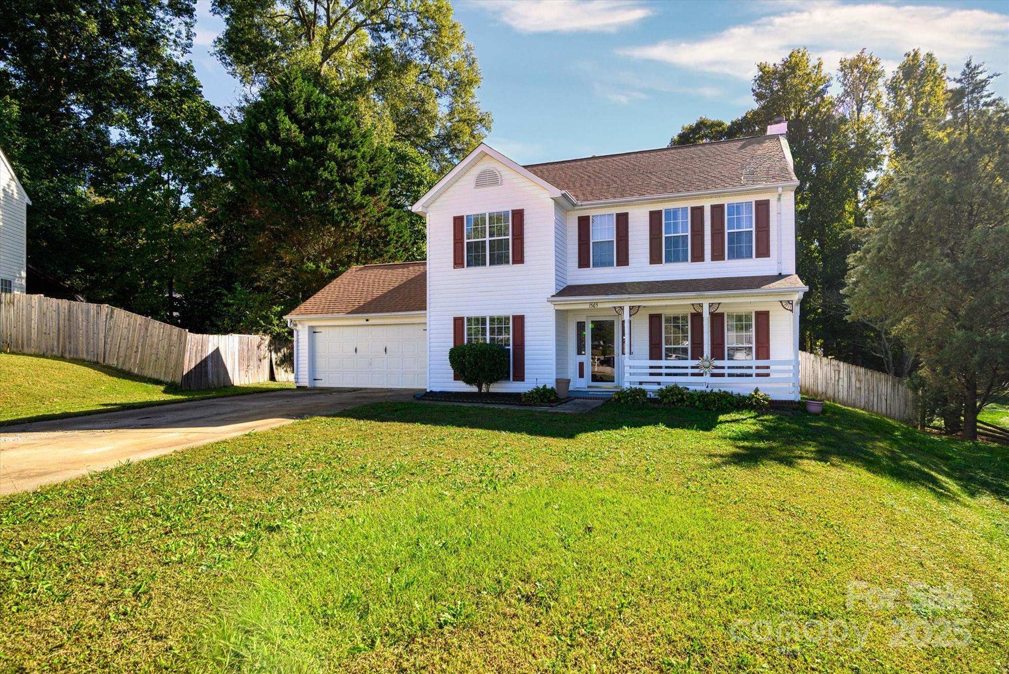 1565 Forest Glen Lane