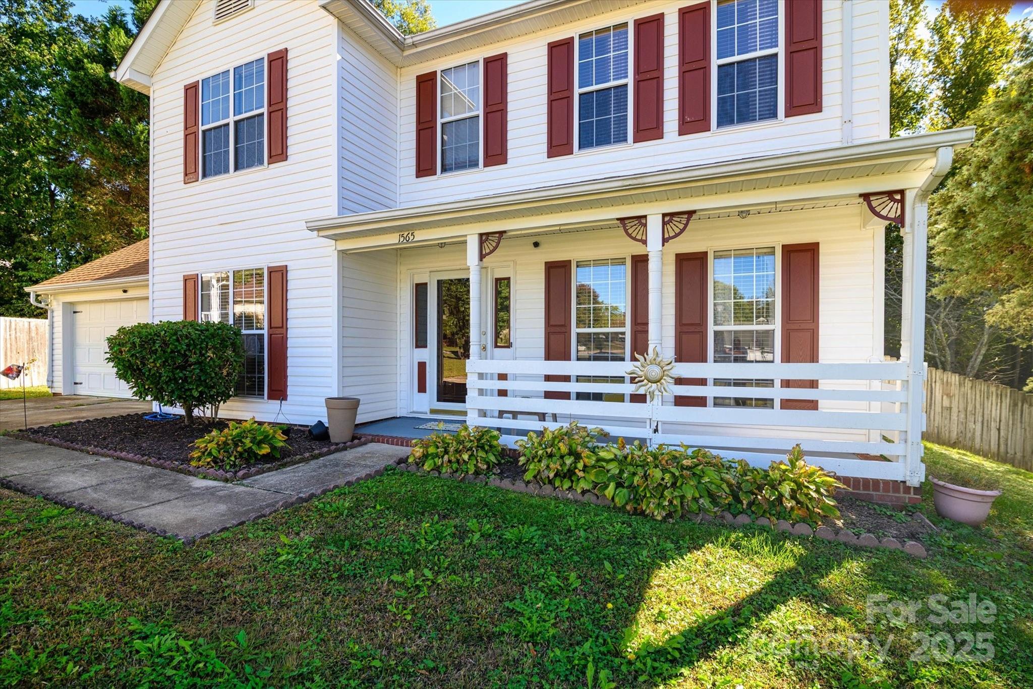 1565 Forest Glen Lane