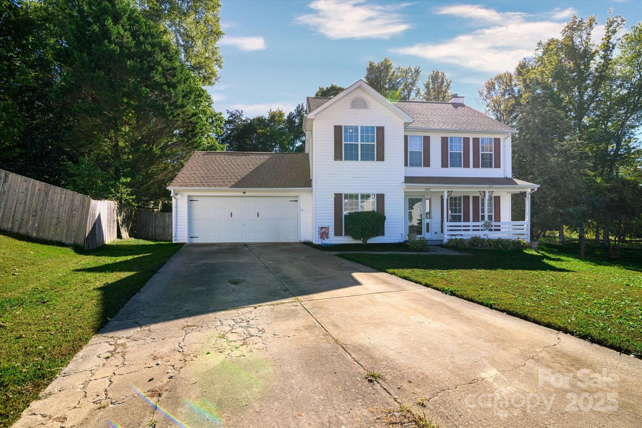 1565 Forest Glen Lane