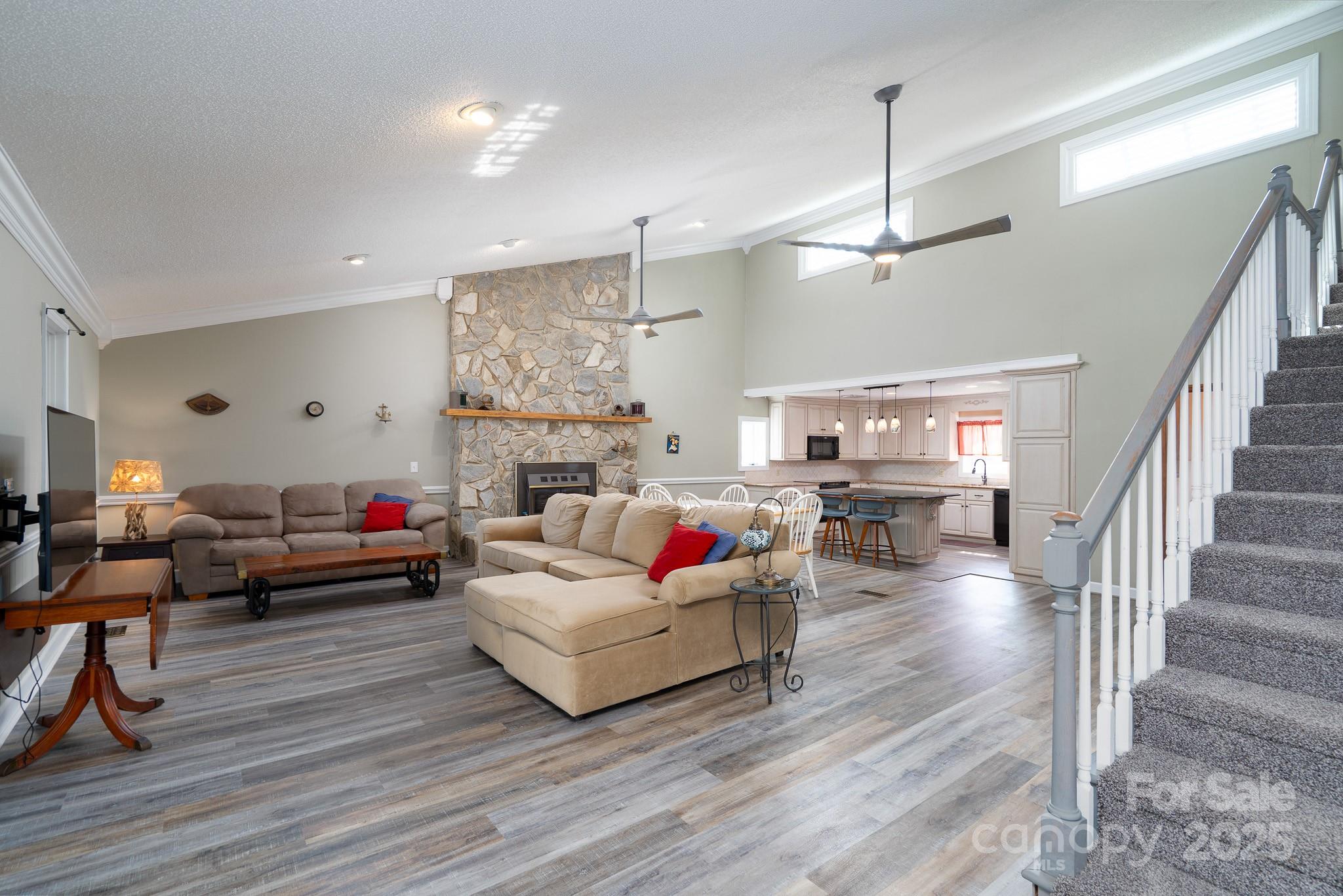 47209 Paradise Lane
