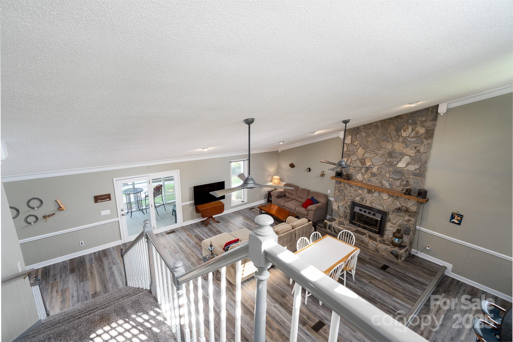 47209 Paradise Lane