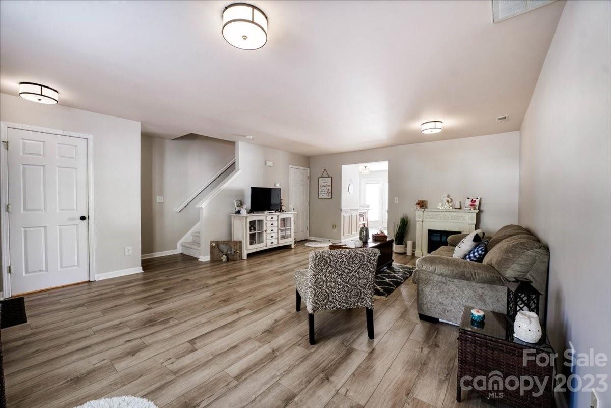 Tanners Creek - Residential