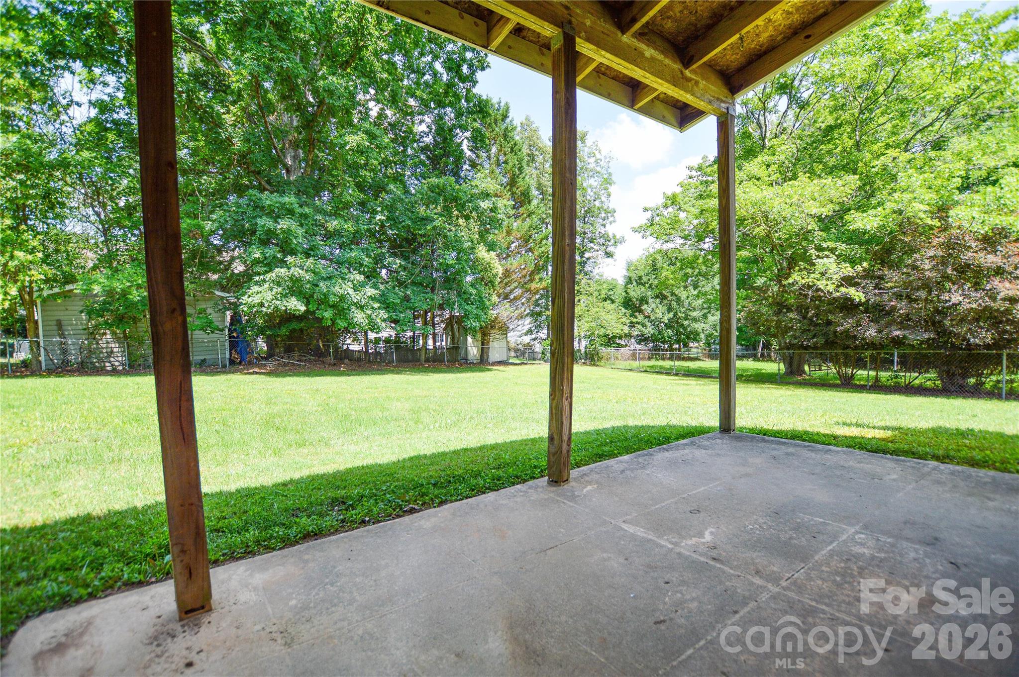518 Vinecrest Drive