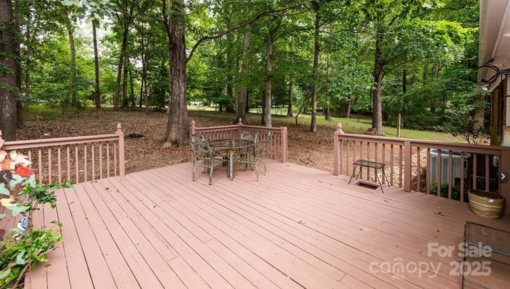 5500 Beaver Dam Lane