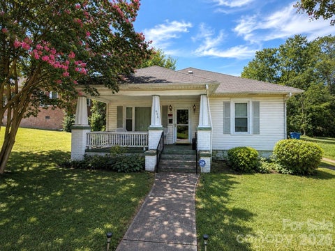 Photo of 611 W Monroe Street, Salisbury, NC 28144 (MLS # 4418996)