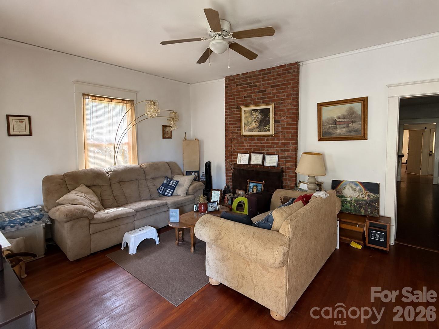 611 W Monroe Street