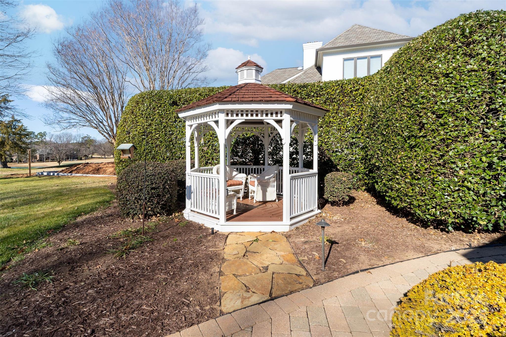 19001 Peninsula Club Drive