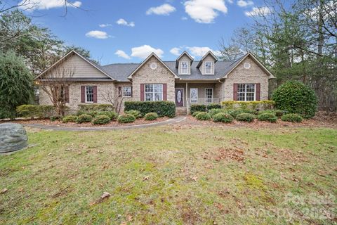 426 Pearl Bay Drive New London NC 28127