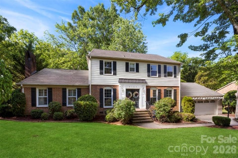 Photo of 8127 Prince George Road, Charlotte, NC 28210 (MLS # 4396240)