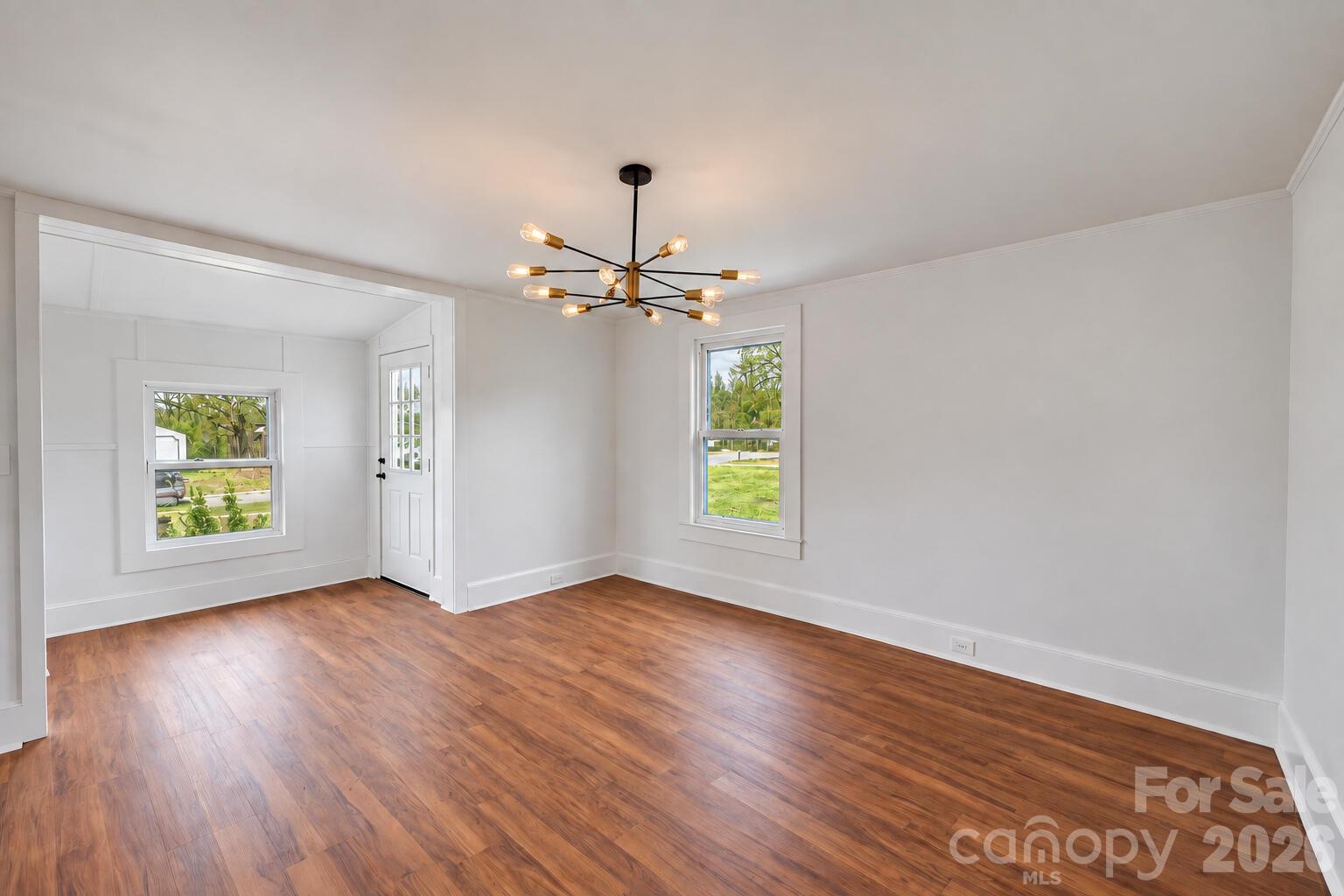 105 E Hartford Avenue