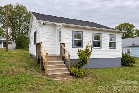 Photo of 105 E Hartford Avenue, Bessemer City, NC 28016 (MLS # 4434008)