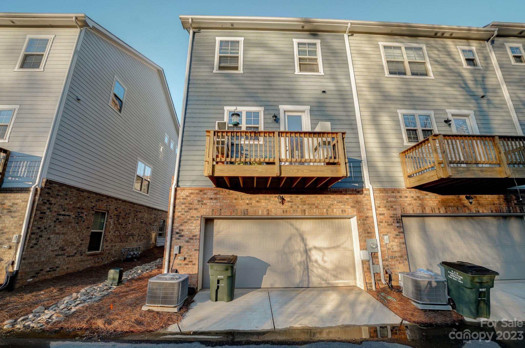 Hadley at Arrowood Station - Residential