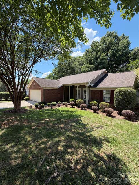 Photo of 12207 Landing Green Drive, Charlotte, NC 28277 (MLS # 4388646)