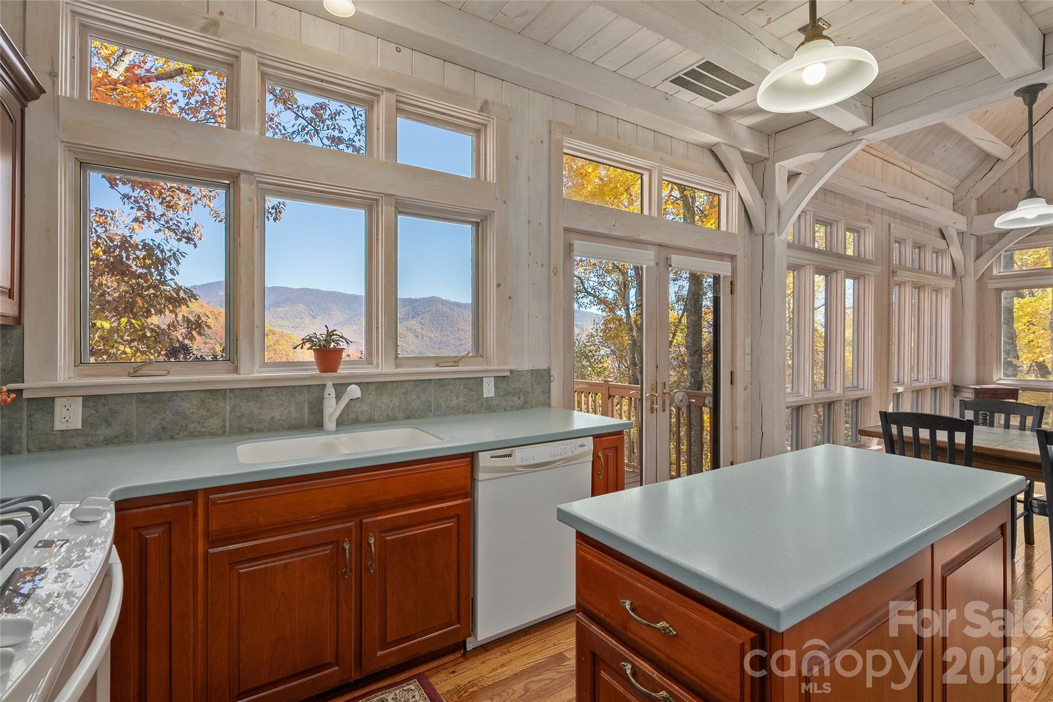 Laurel Ridge - Residential