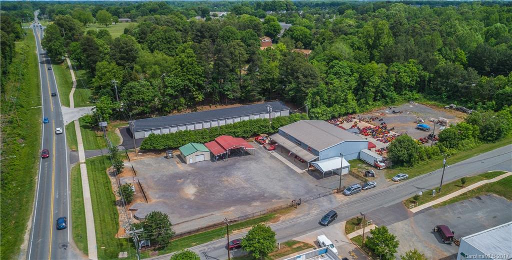 Photo 1 of 15 — 14310 Hunters Road, Huntersville, NC 28078
