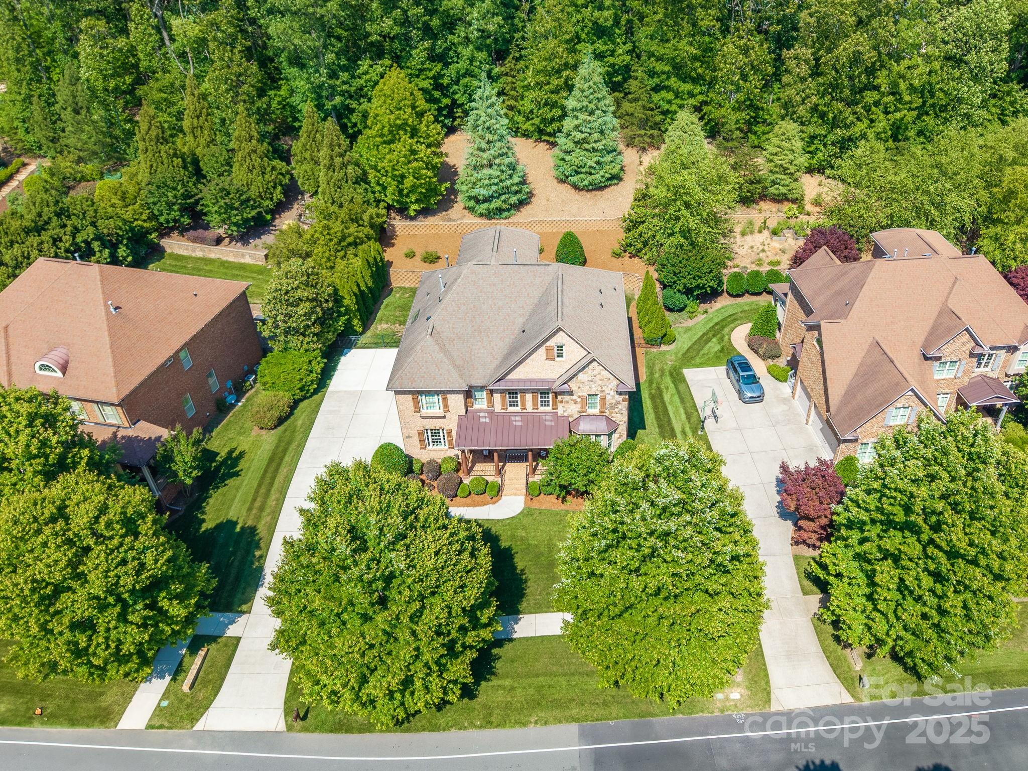 13056 Long Common Parkway