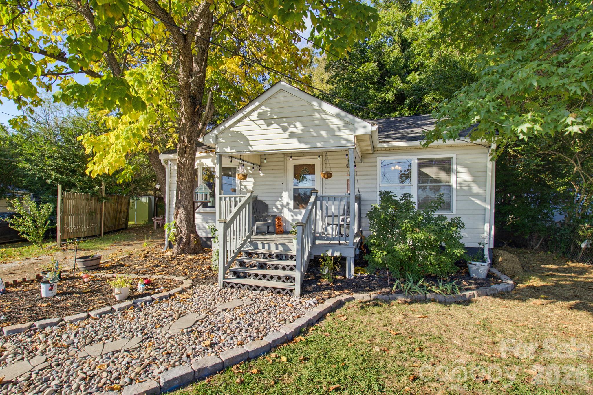 111 Englewood Drive