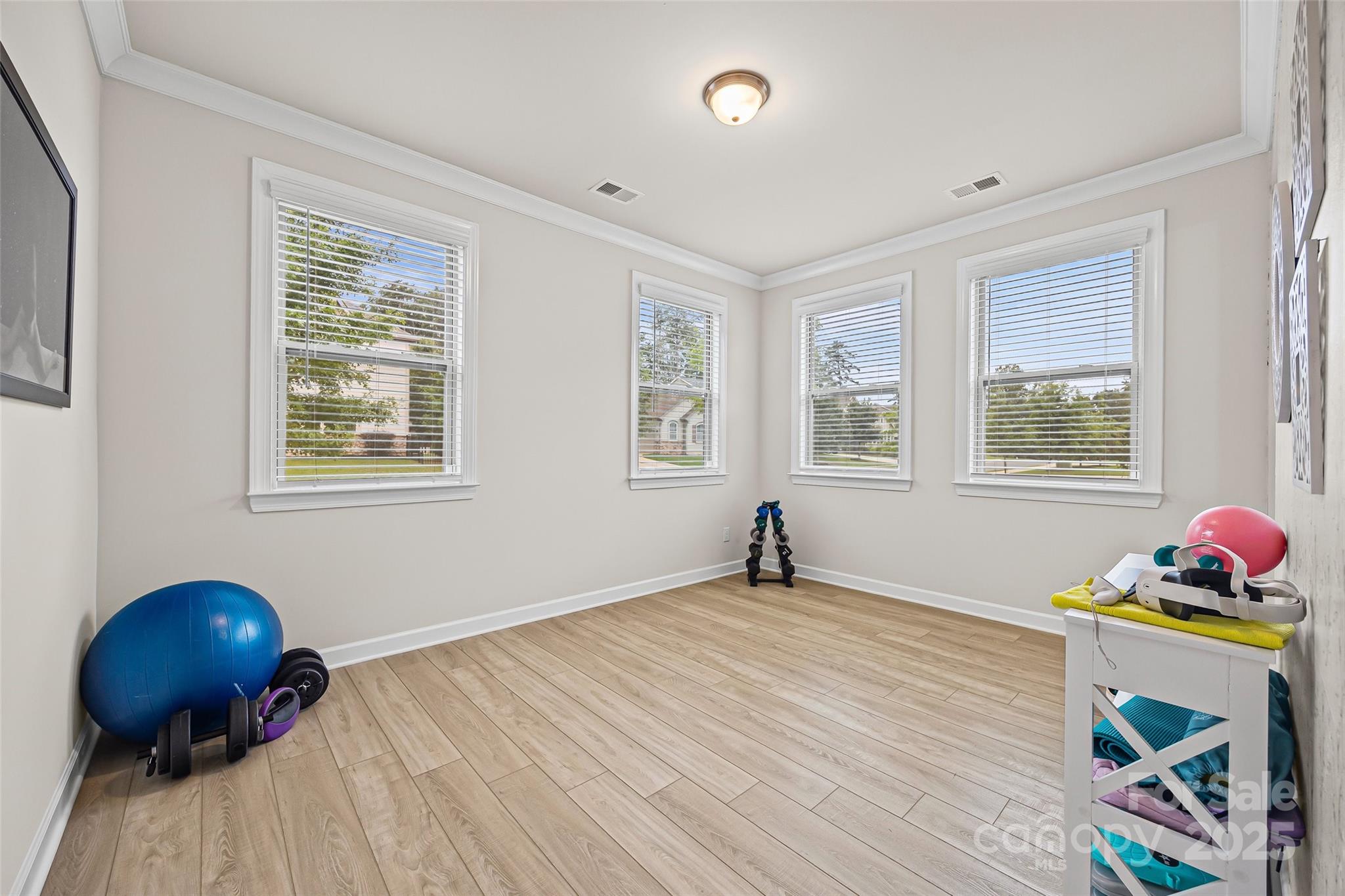 Lake Crest - Residential