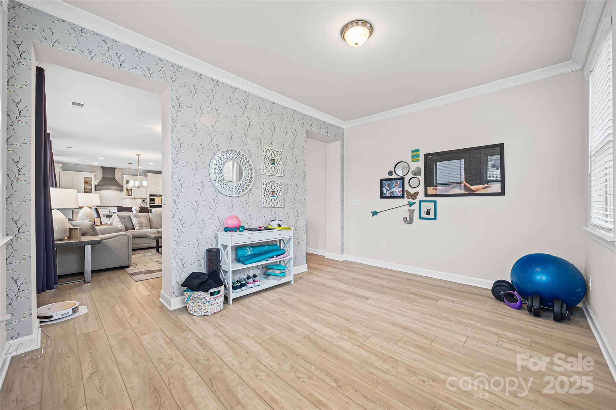 Lake Crest - Residential