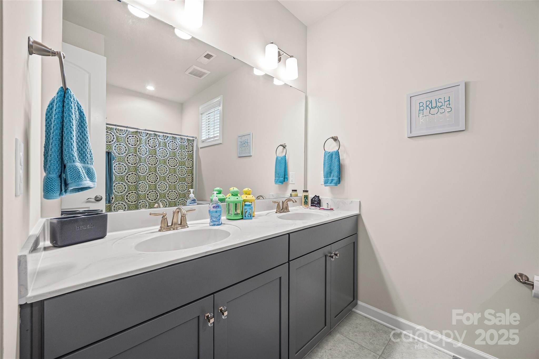 Lake Crest - Residential