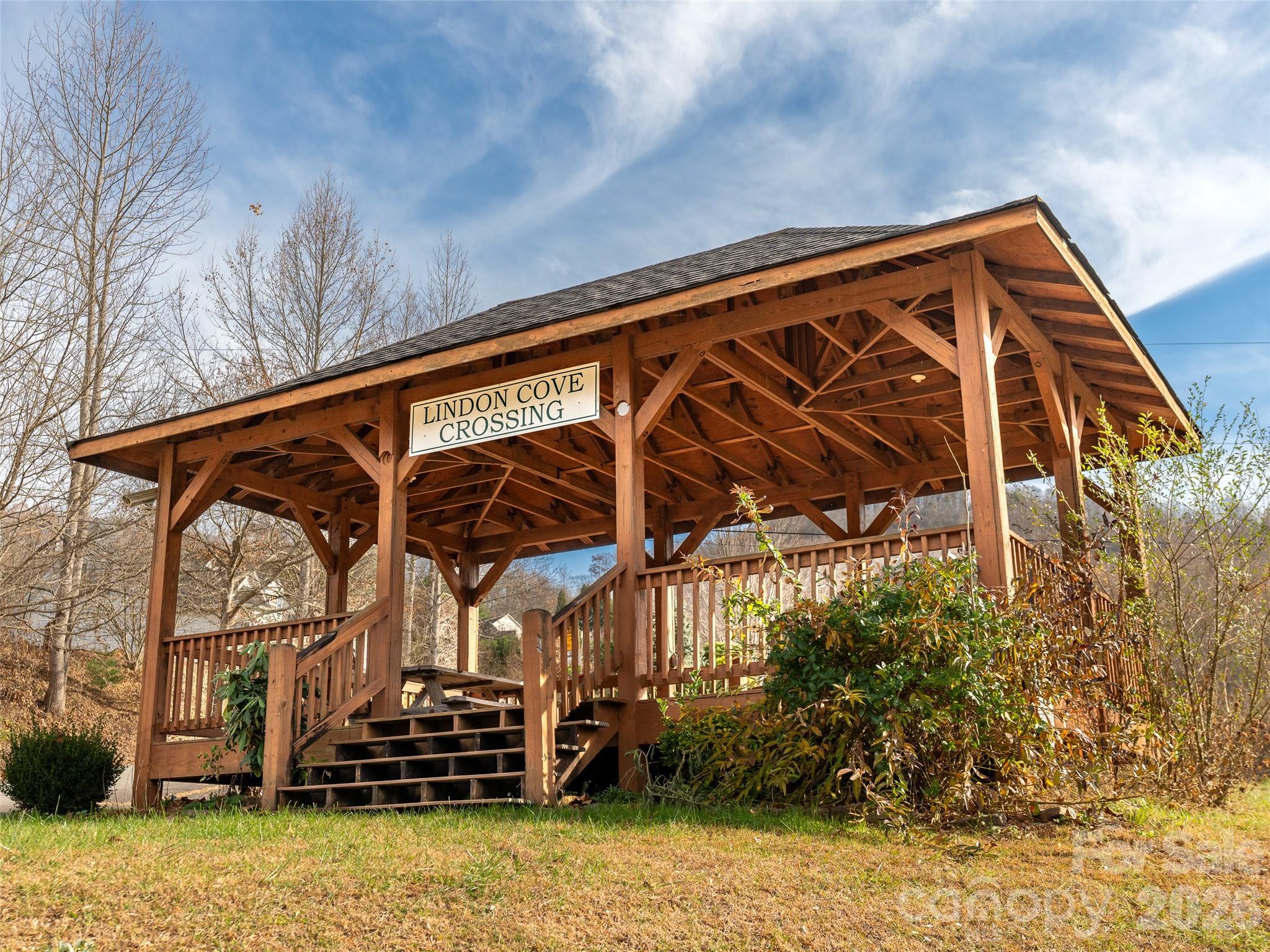 Lindon Cove Crossing - Land