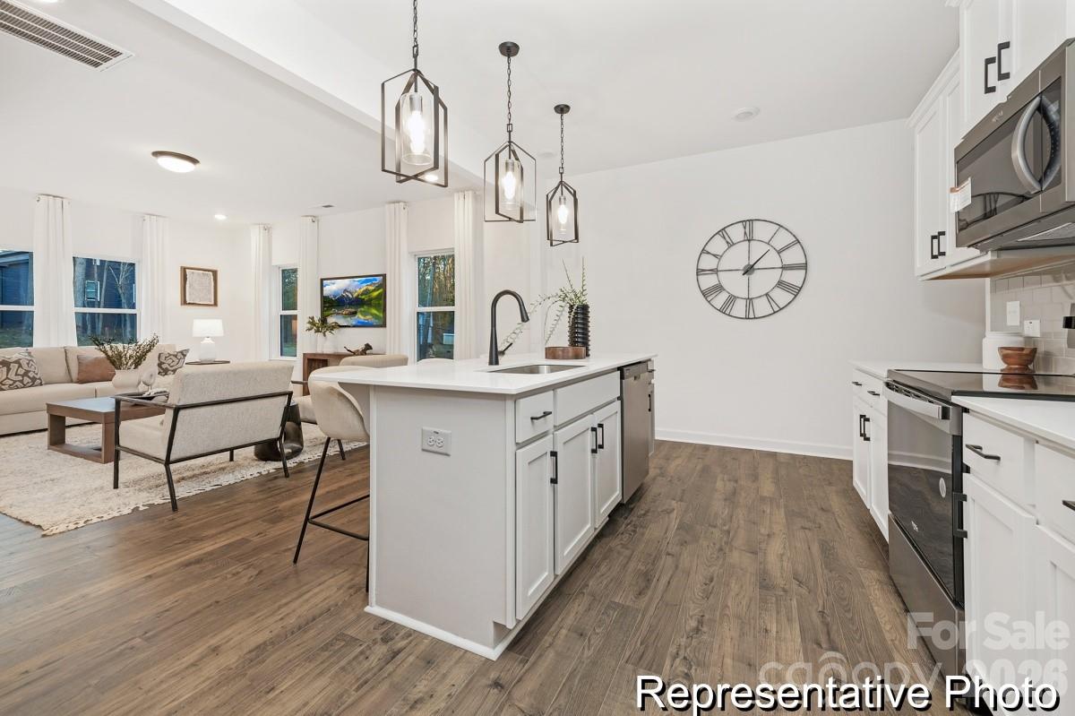 1611 Pelican Court 122ap