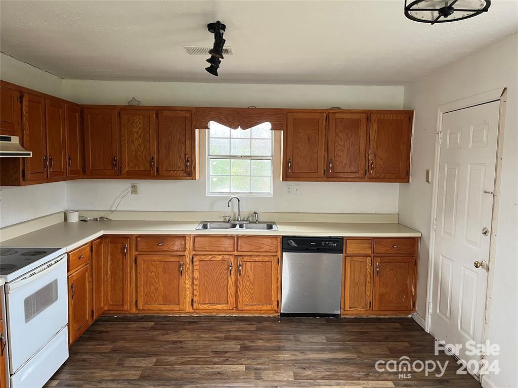 Goldmine Road - Residential