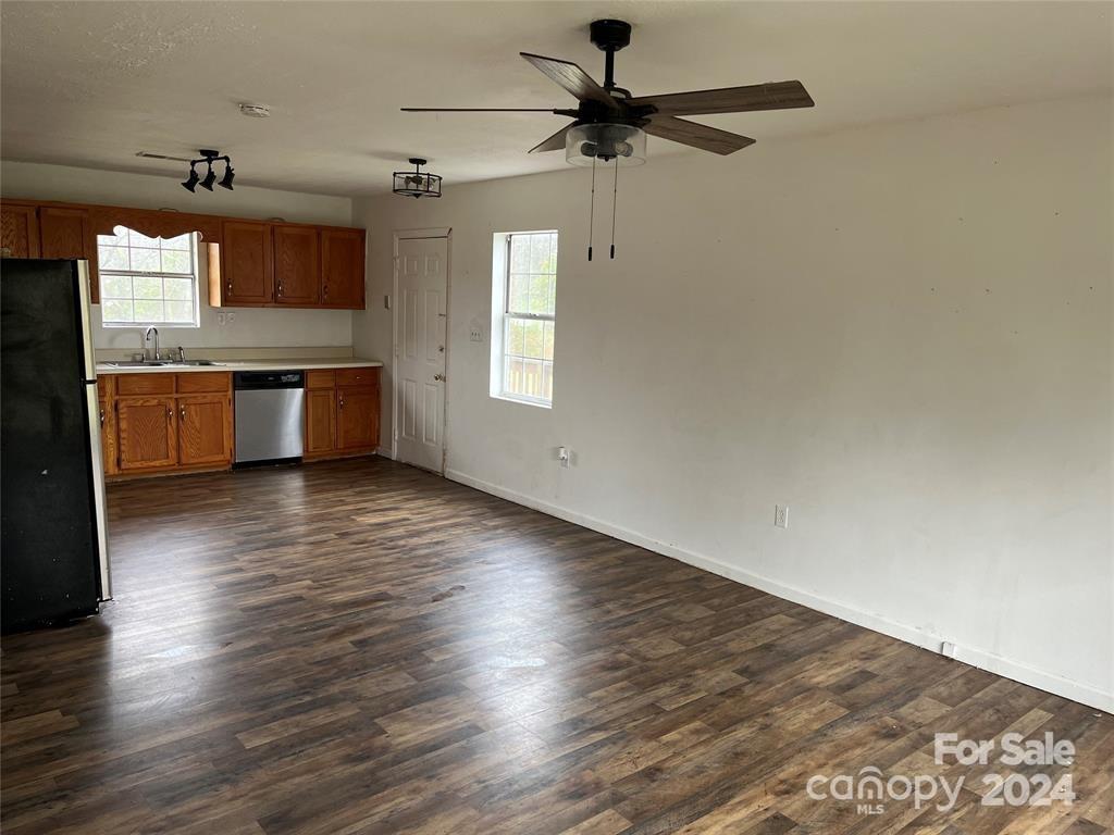 Goldmine Road - Residential