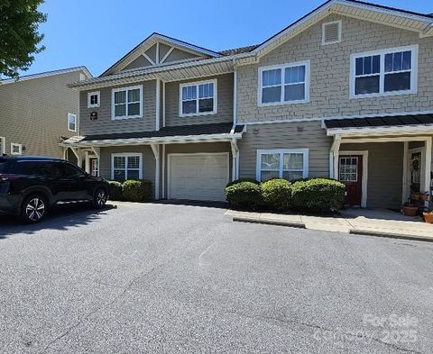 93 Foxden Drive 101 Fletcher NC 28732