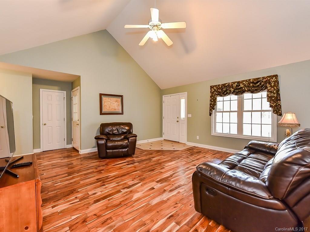 Carriage Run - Residential