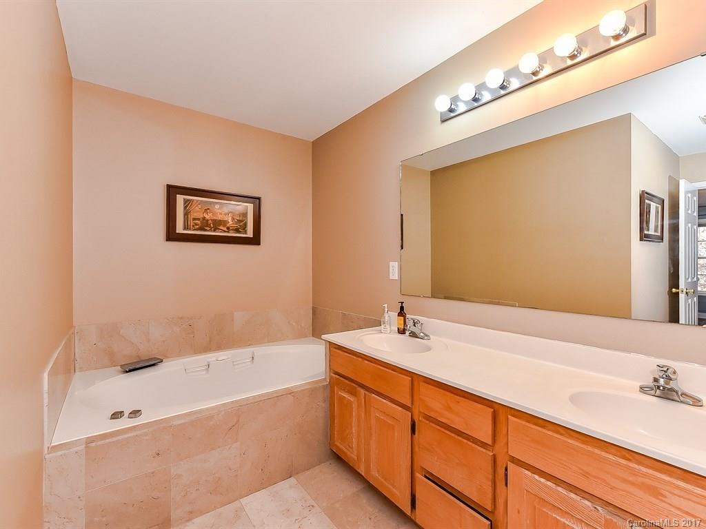 Carriage Run - Residential