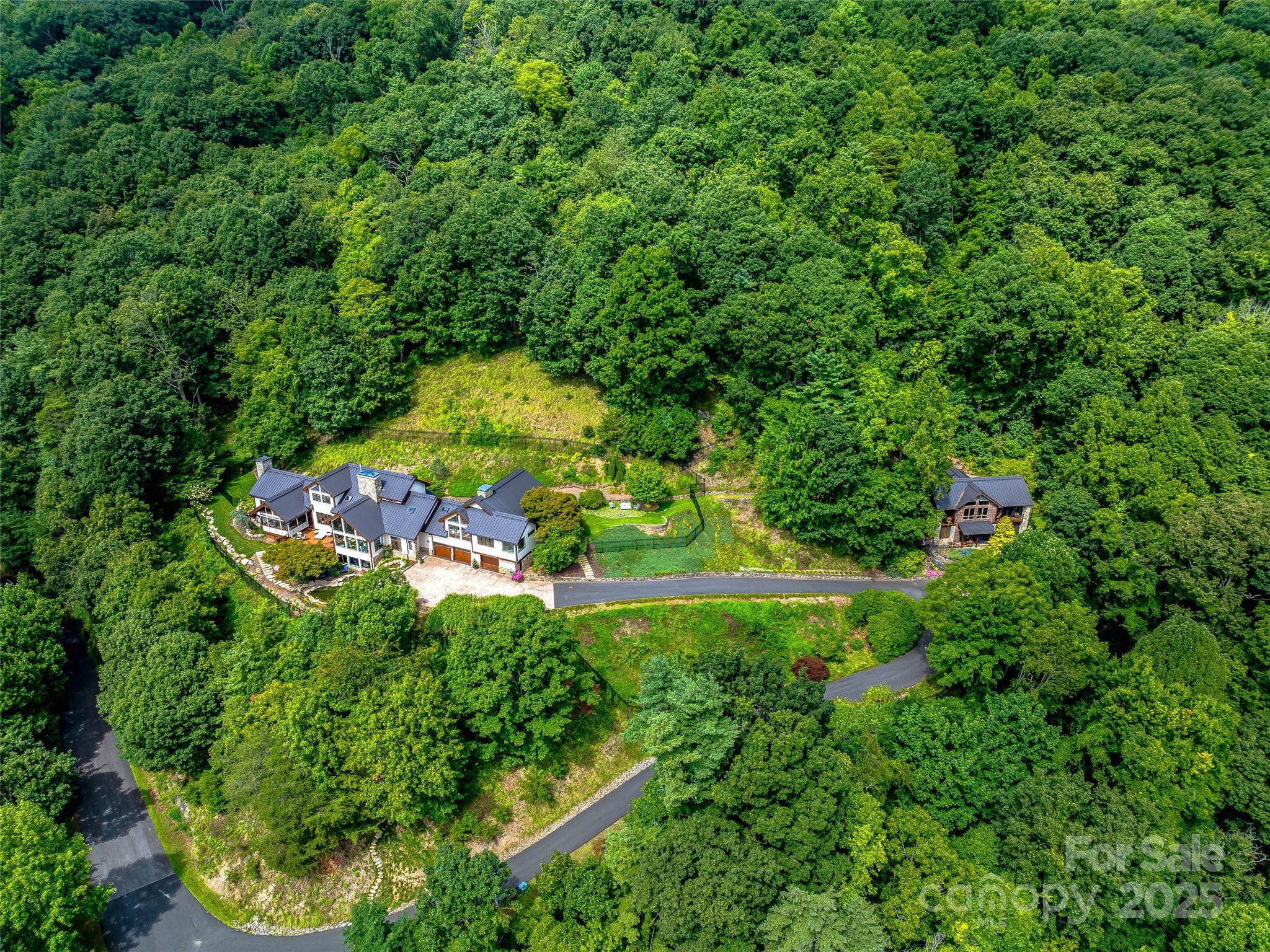 10 Beaverbrook Court