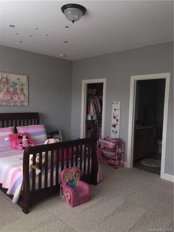 The Palisades - Residential