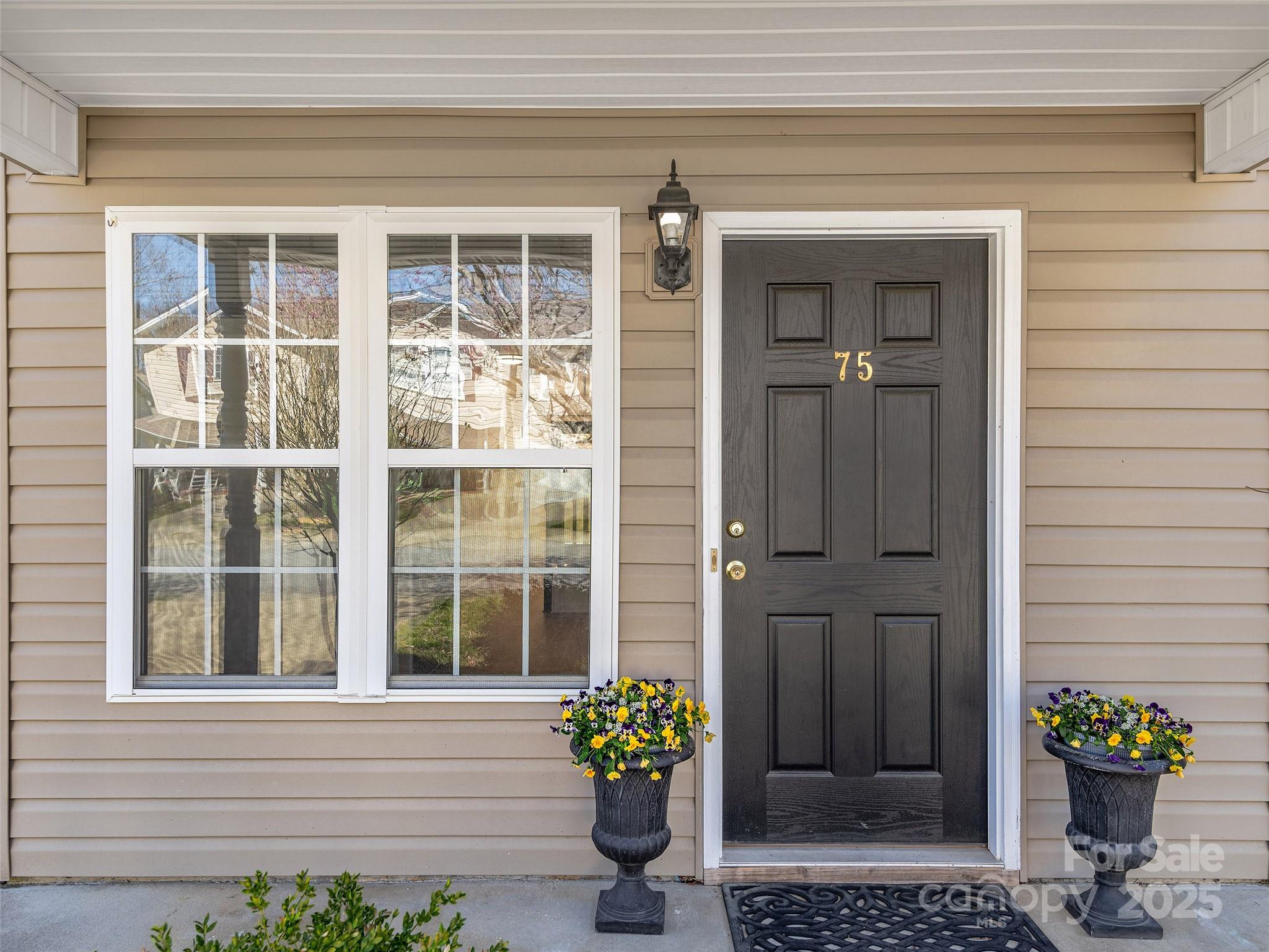 75 Lanceford Circle