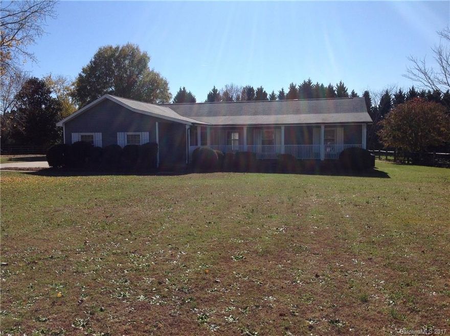HARD TO FIND LARGE RANCH HOME IN HUNTERSVILLE ON A 3/4 ACRE FLAT LOT!!HVAC REPLACED IN 2015-HOT WATER HEATER 2015-VINYL SIDING ADDED 2015. THIS HOME WAS JUST PAINTED THROUGHOUT AND BEAUTIFUL HARDWOOD FLOORING ADDED ALONG WITH NEW CARPET IN ALL THE BEDROOMS. 3 BEDROOMS PLUS AN OFFICE JUST OFF THE KITCHEN THAT HAS AN OVERSIZED CLOSEST(COULD BE 4TH BEDROOM). HUUUUGE GREAT ROOM WITH FIREPLACE. EXTENSIVE REMODEL IN 2010 AND A FAR REACHING UPDATE JUST COMPLETED MAKES THIS ONE READY TO MOVE INTO TODAY!
