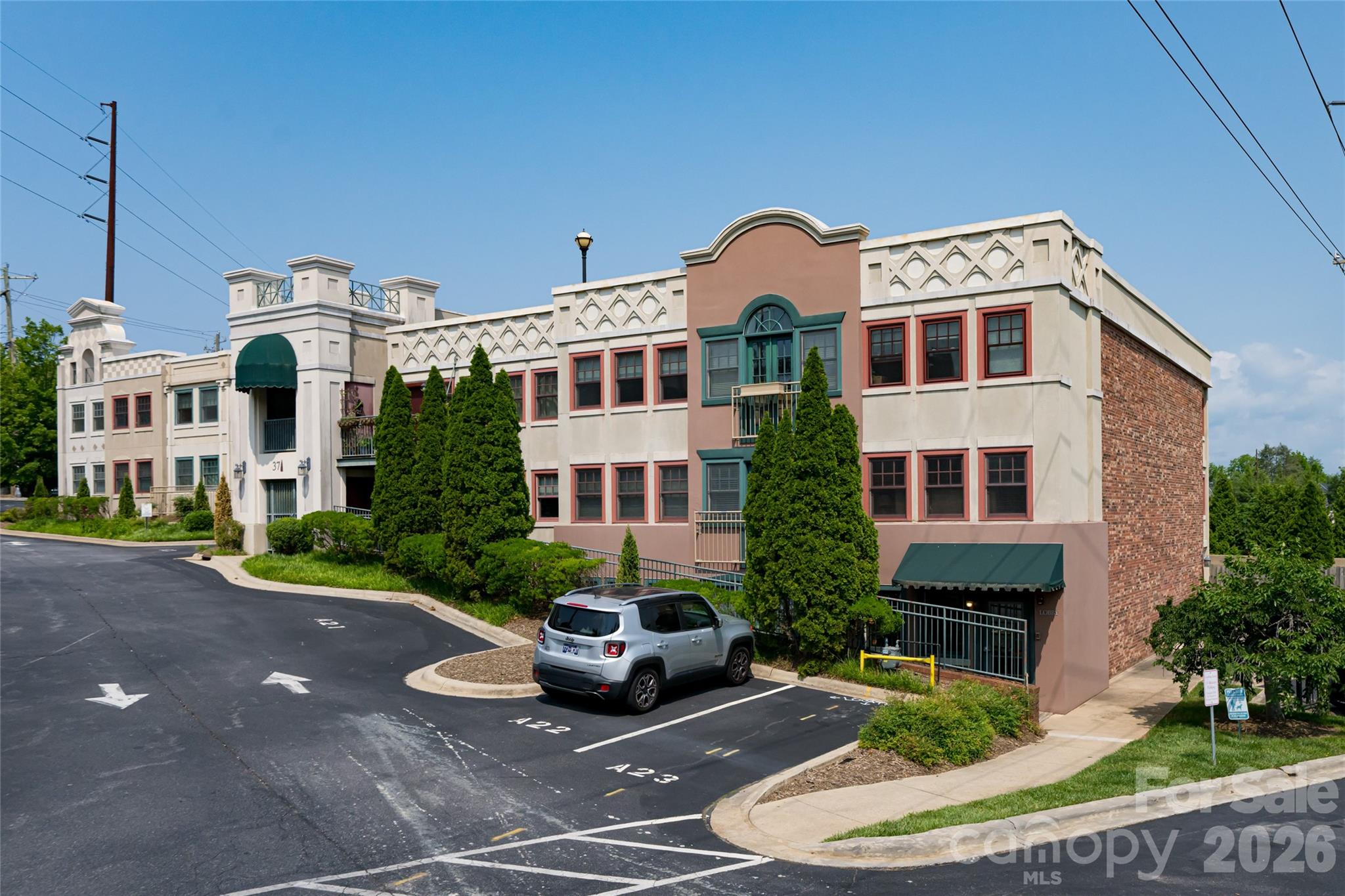 37 Hiawassee Street W203