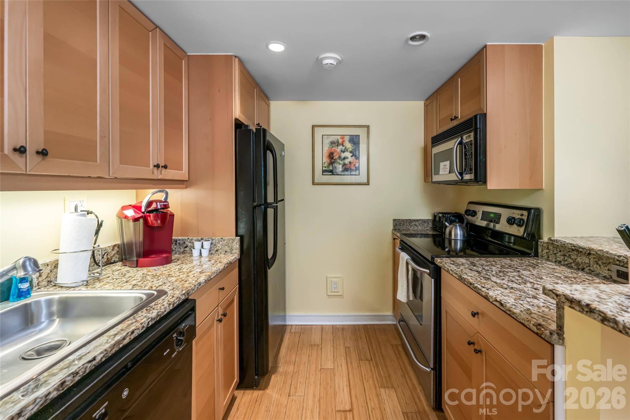 37 Hiawassee Street W203
