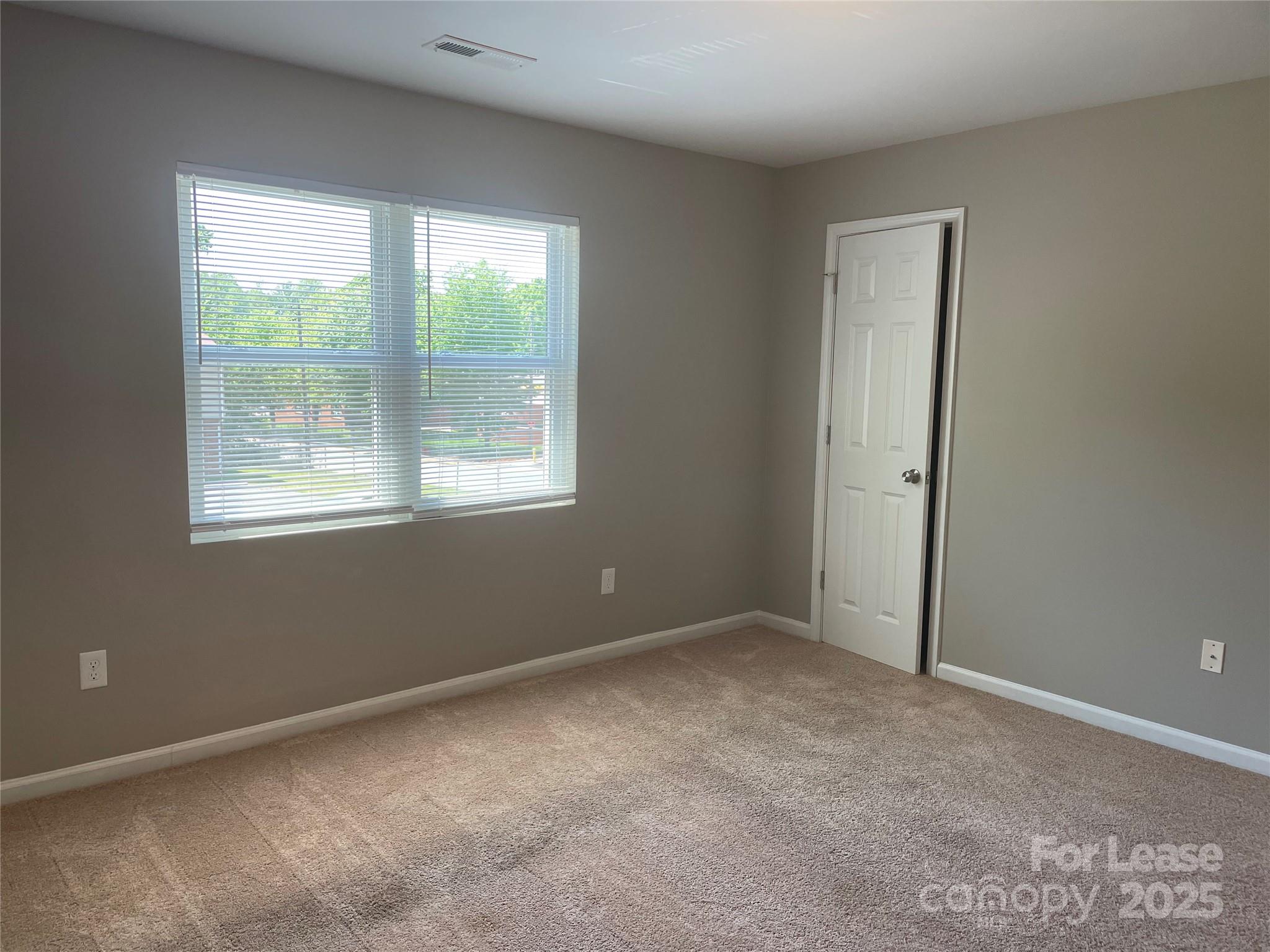 Annecy - Residential Lease