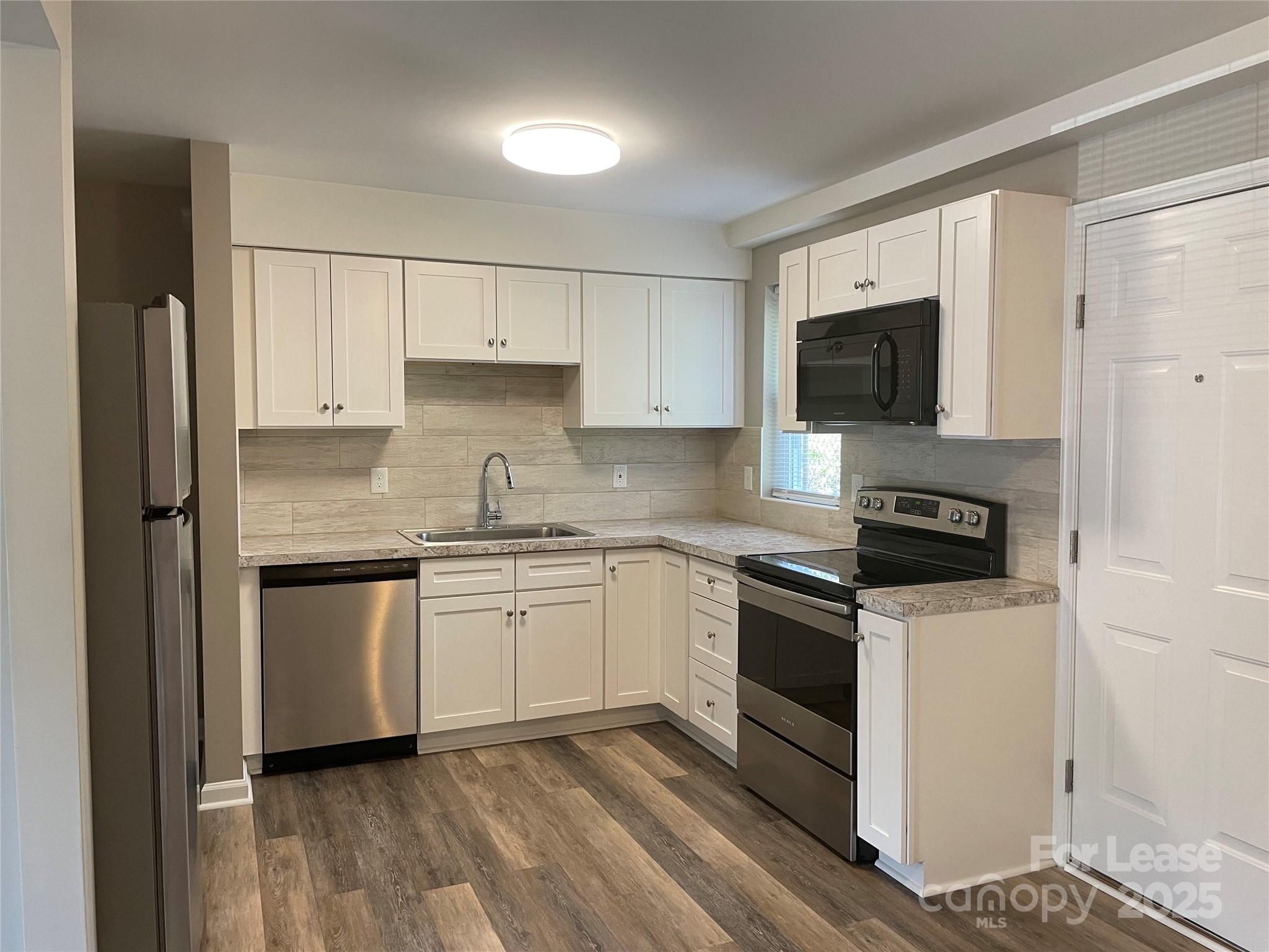 2335 Carmine Street 2