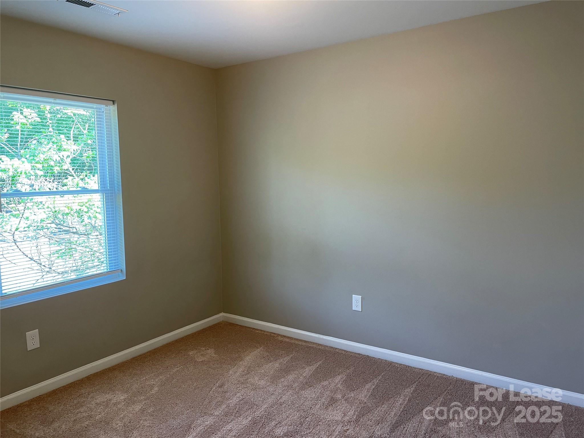 Annecy - Residential Lease