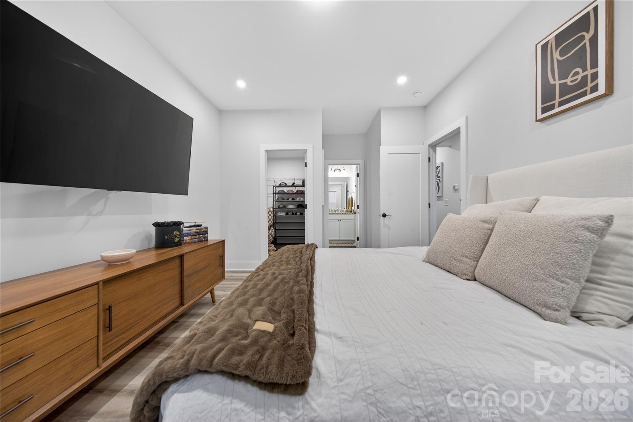Six Twenty - Residential